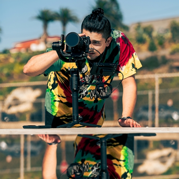 Meet your Posher, Luis - Picture 3 of 3